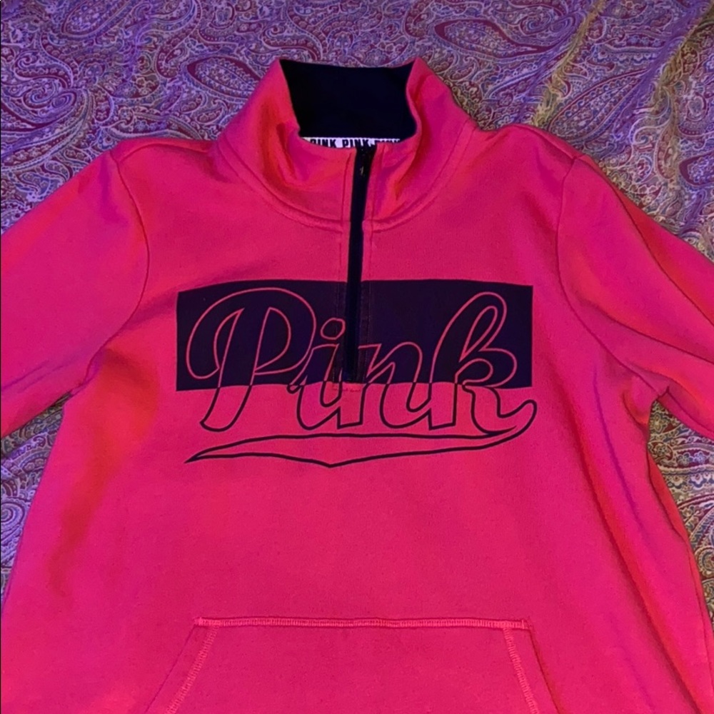 pink sweatshirt